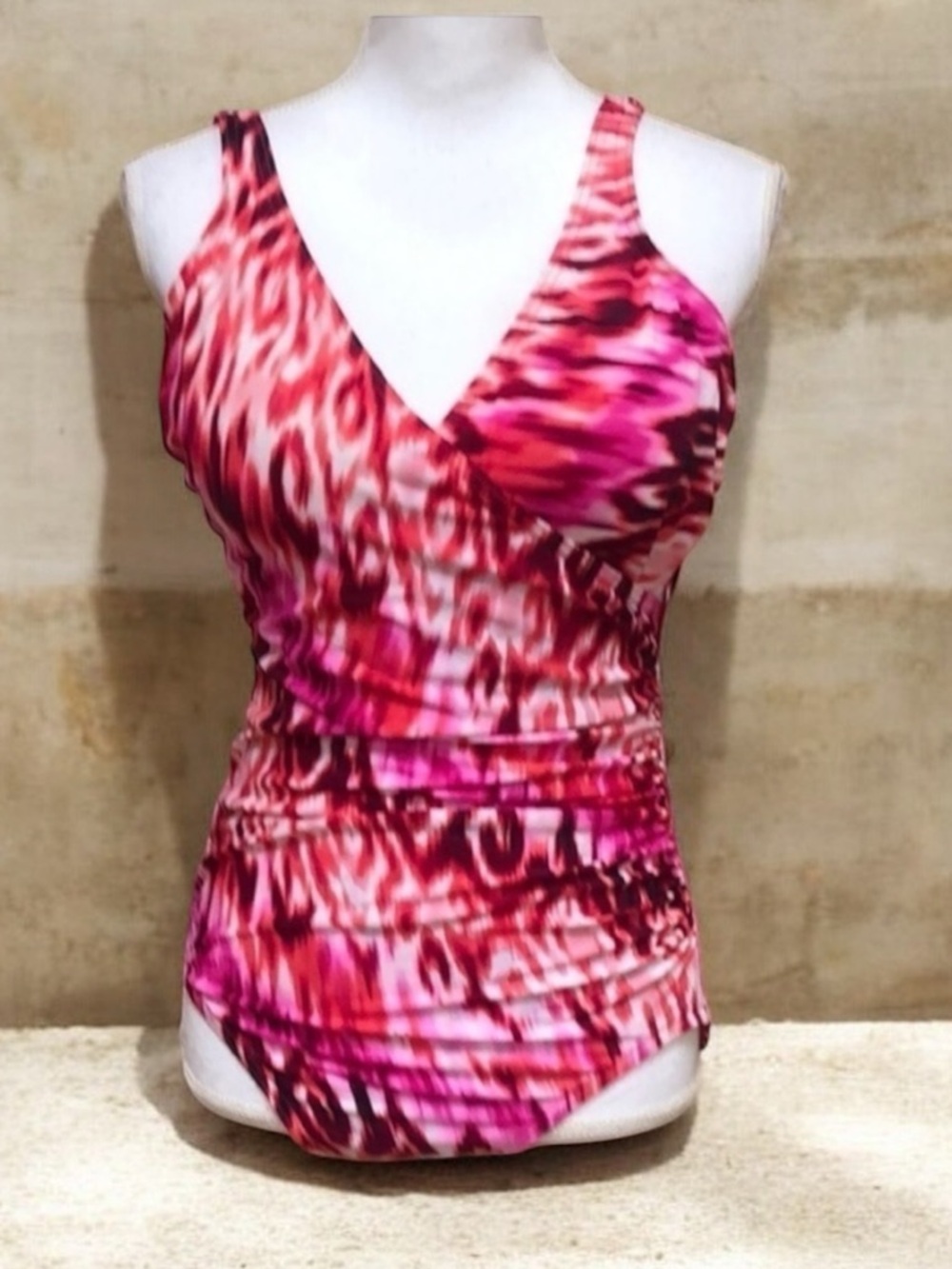 MiracleSuit Coral Pink Ruched V Neck Slimming One Piece Swimsuit Size XS/S